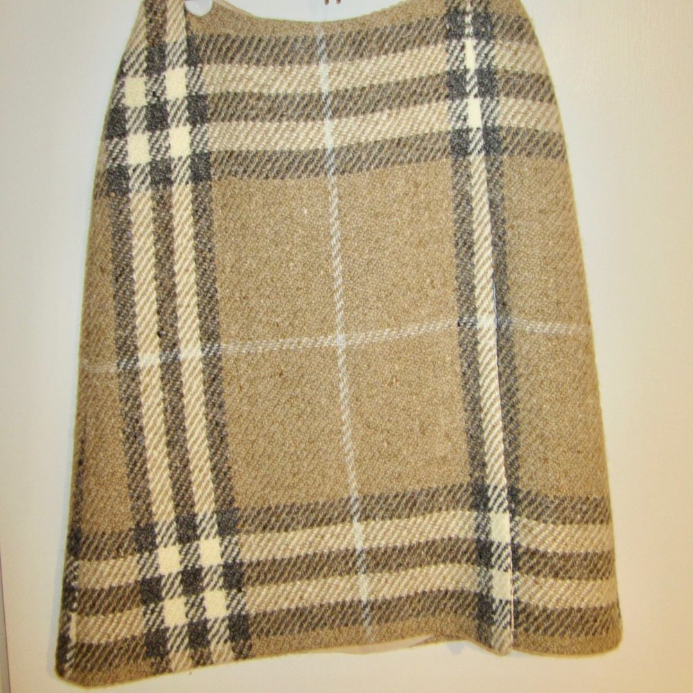 Burberry Wool Plaid Pencil Skirt